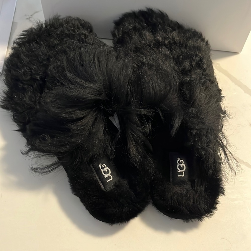 Ugg Slippers NWT